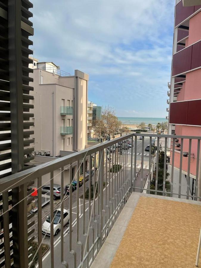 Hotel Losanna Rimini Exterior photo